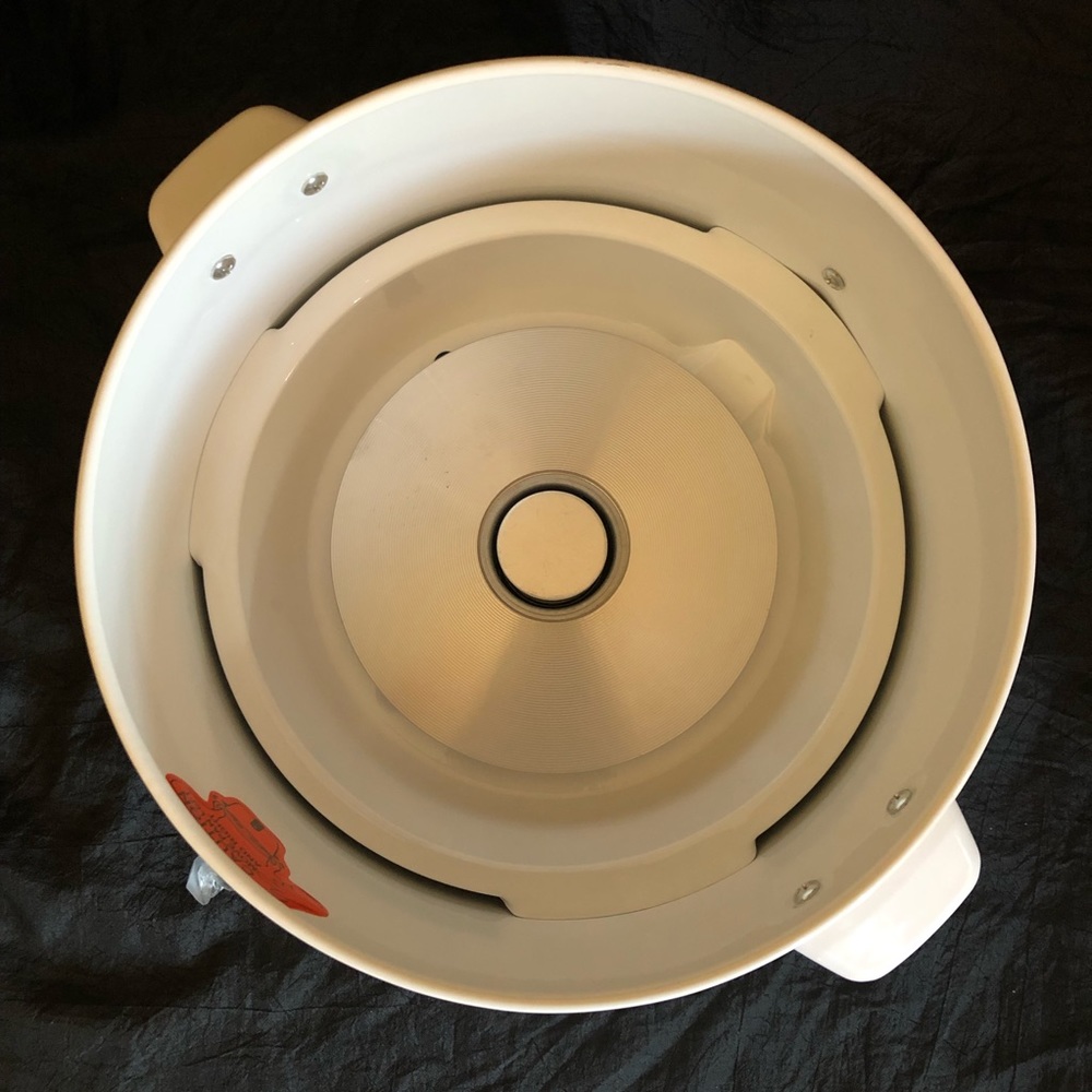 Servappétit White 8 Cup Rice Cooker - Picture 4 of 15